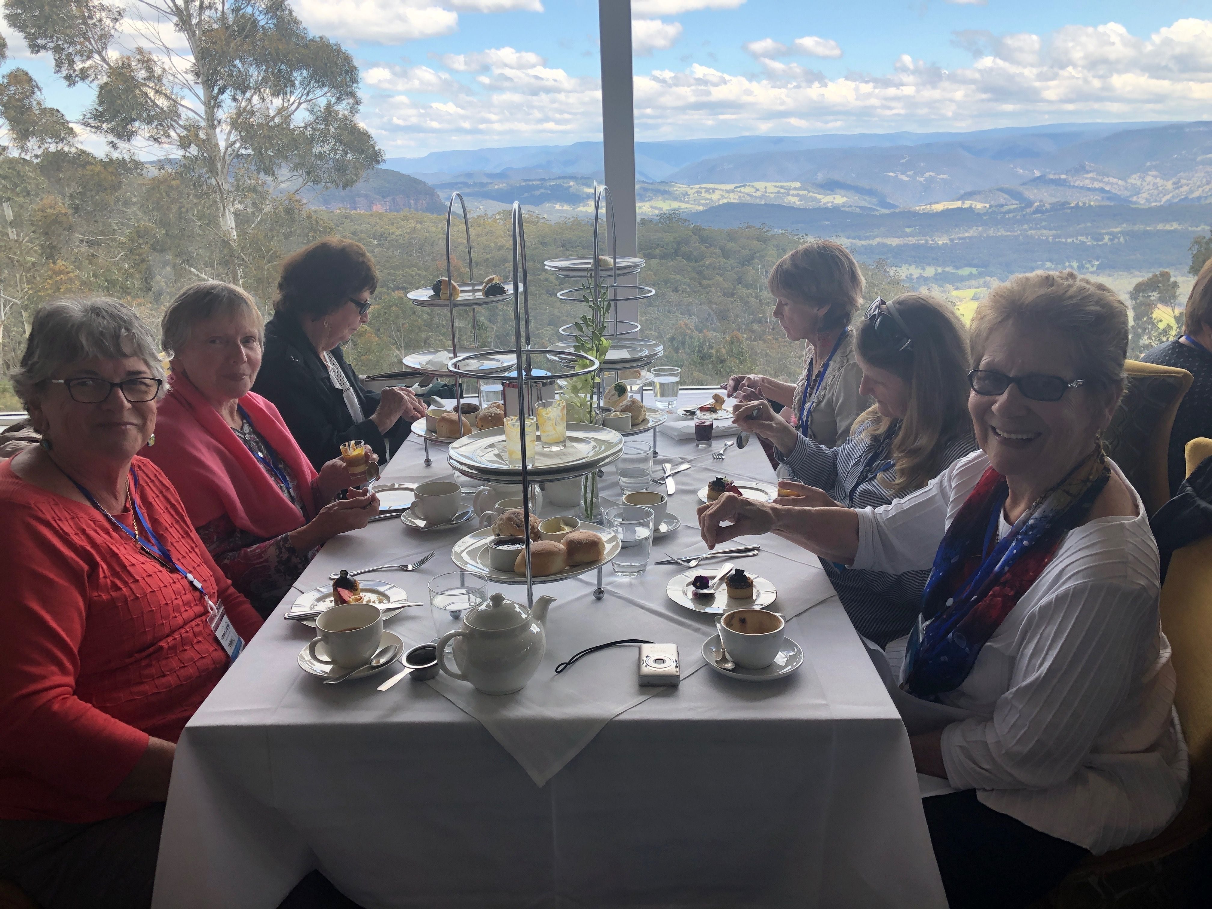 Hydro Majestic Public Day Tour Image -5da9267fb7635